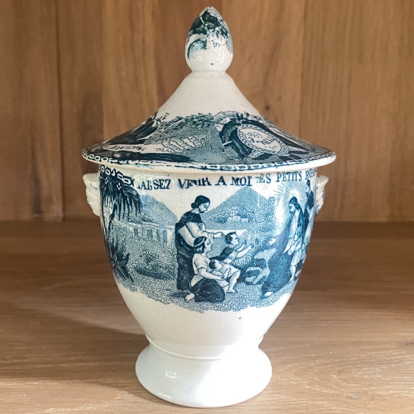 Sucrier en faïence fine, Scènes religieuses, Nimy 19è siècle