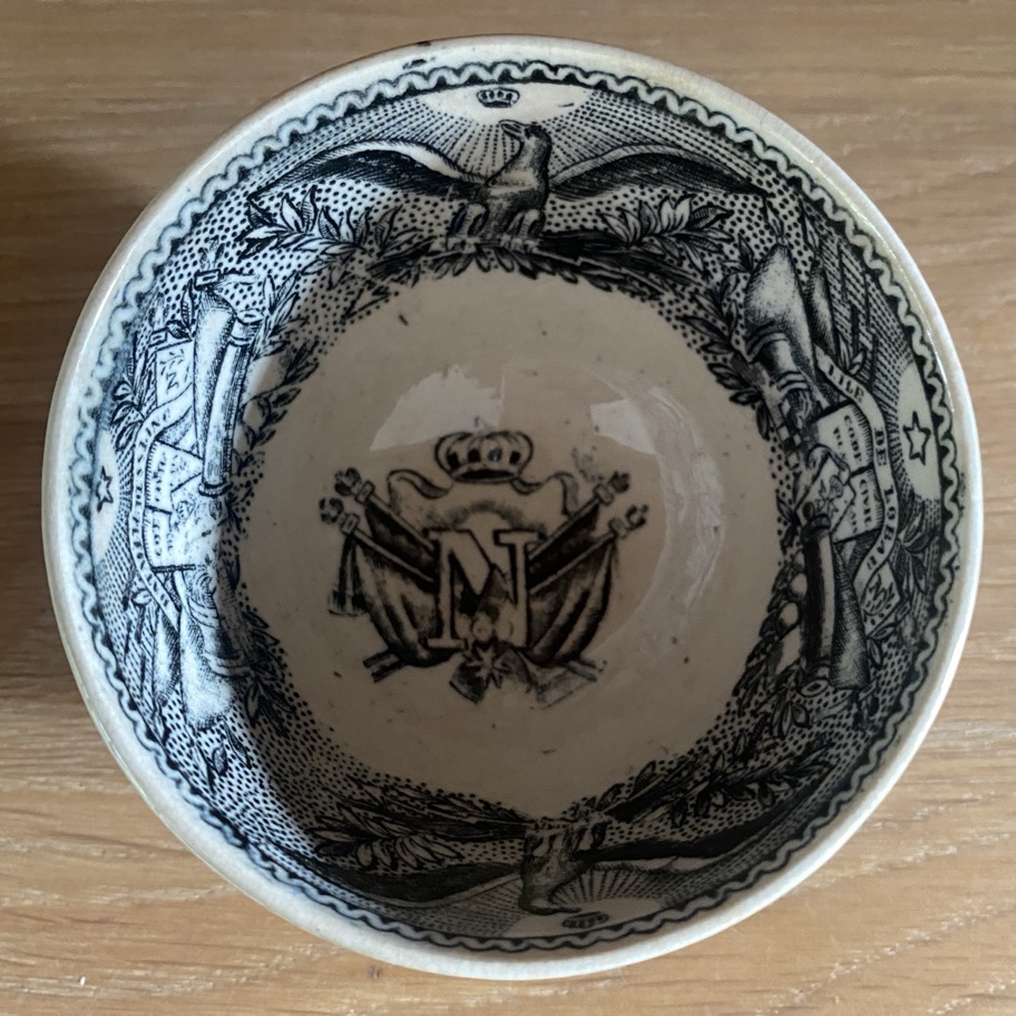 Petit bol en faïence fine, Napoléon, Jemappes Cappellemans 19è siècle – Image 4