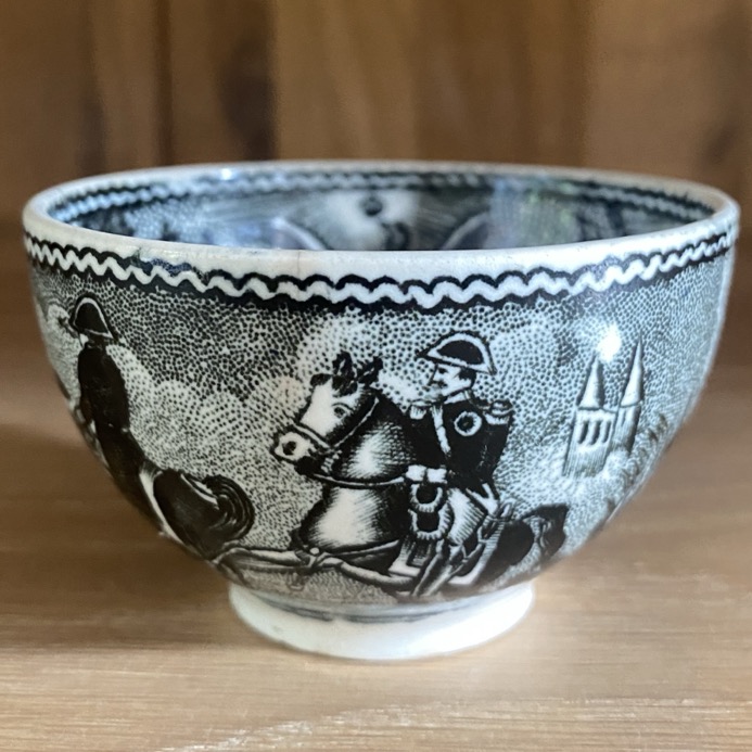 Petit bol en faïence fine, Napoléon, Jemappes Cappellemans 19è siècle – Image 7