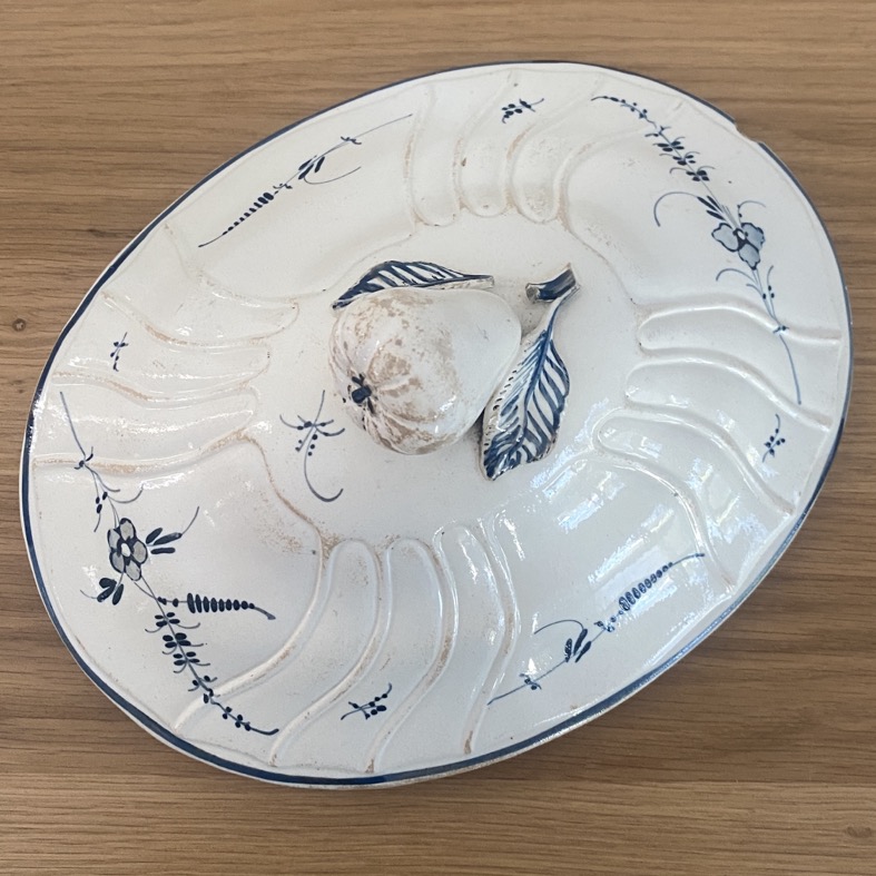 Terrine et plateau "Brindille, Boch Luxembourg, 187 siècle – Image 8