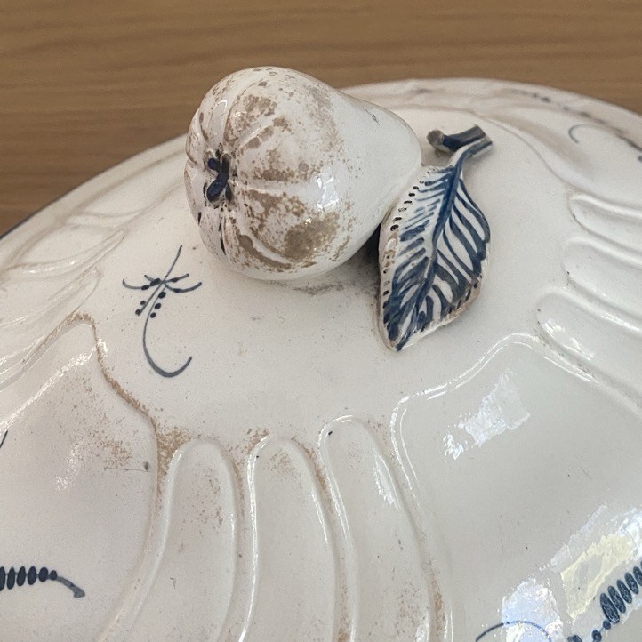 Terrine et plateau "Brindille, Boch Luxembourg, 187 siècle – Image 11