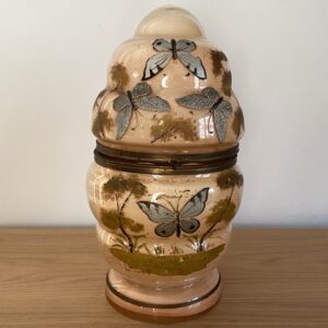 Cave à liqueur en verre peint de papillons, fin 19è siècle