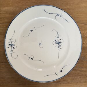 Assiette en faïence fine, Boch Luxembourg, brindille, 18è-19è siècle
