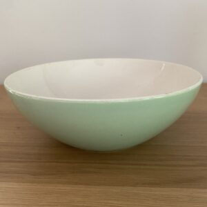 Saladier Boch frère Keralux, vert pâle