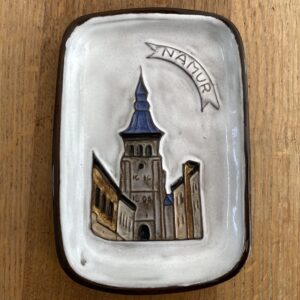 Vide-poche Namur, Yvette Manoy