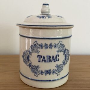 Pot à tabac en faïence, Buissonnet