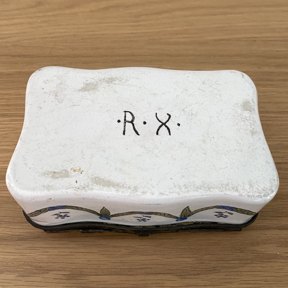 Boîte à bijoux, faïence fine, Robert à Marseille, 1760-1790 – Image 4