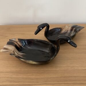 Vide-poche "Cygne", corne naturelle