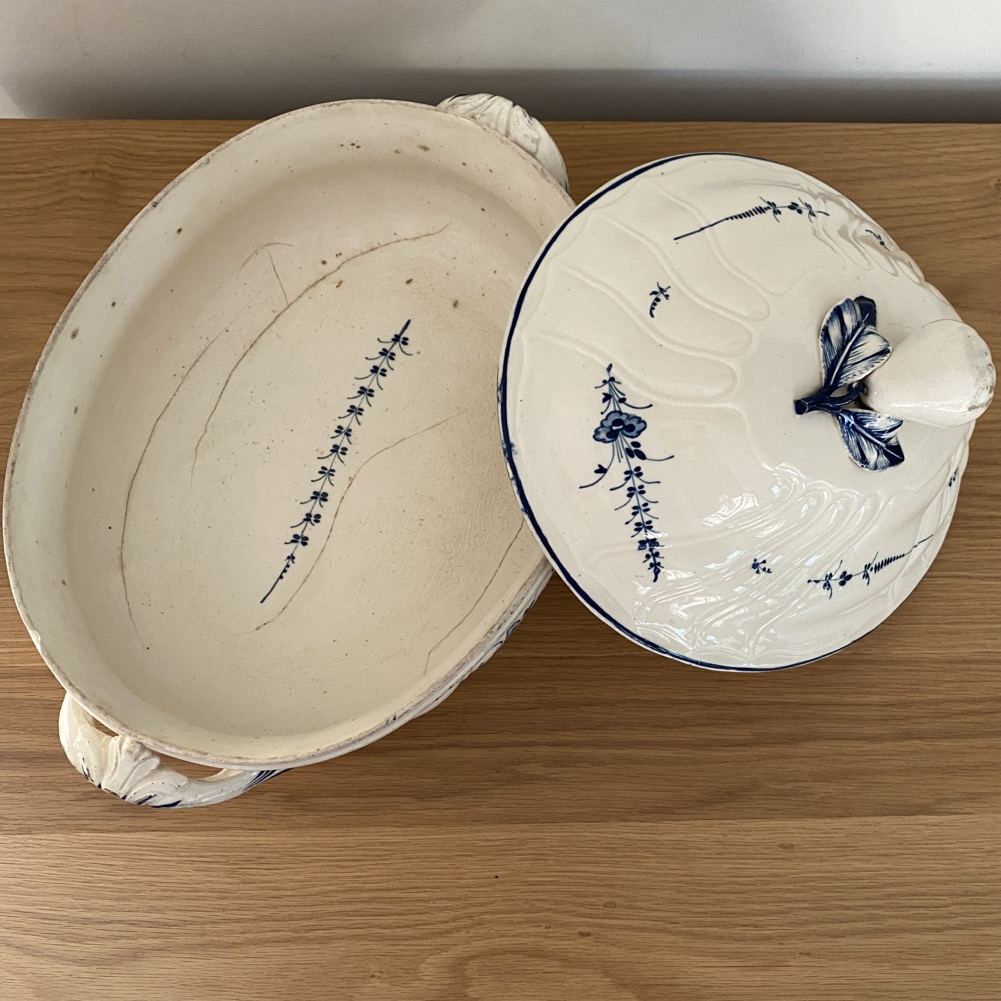 Terrine ovale, faïence fine, Brindille, Boch Luxembourg 18è siècle – Image 6