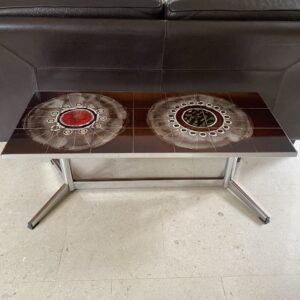 Table basse chrome et céramique, Belarti, Space Age vintage