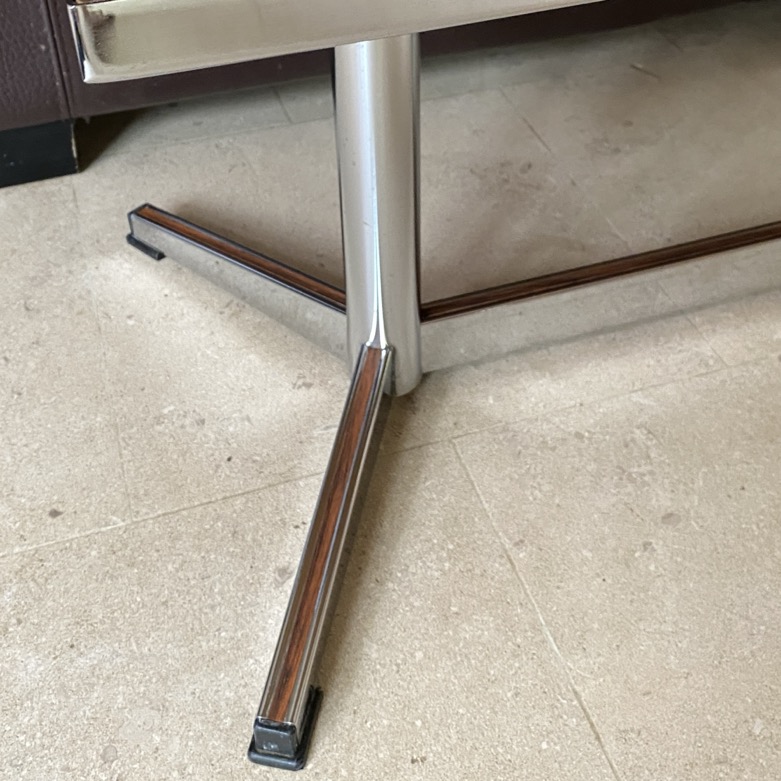 Table basse chrome et céramique, Belarti, Space Age vintage – Image 3